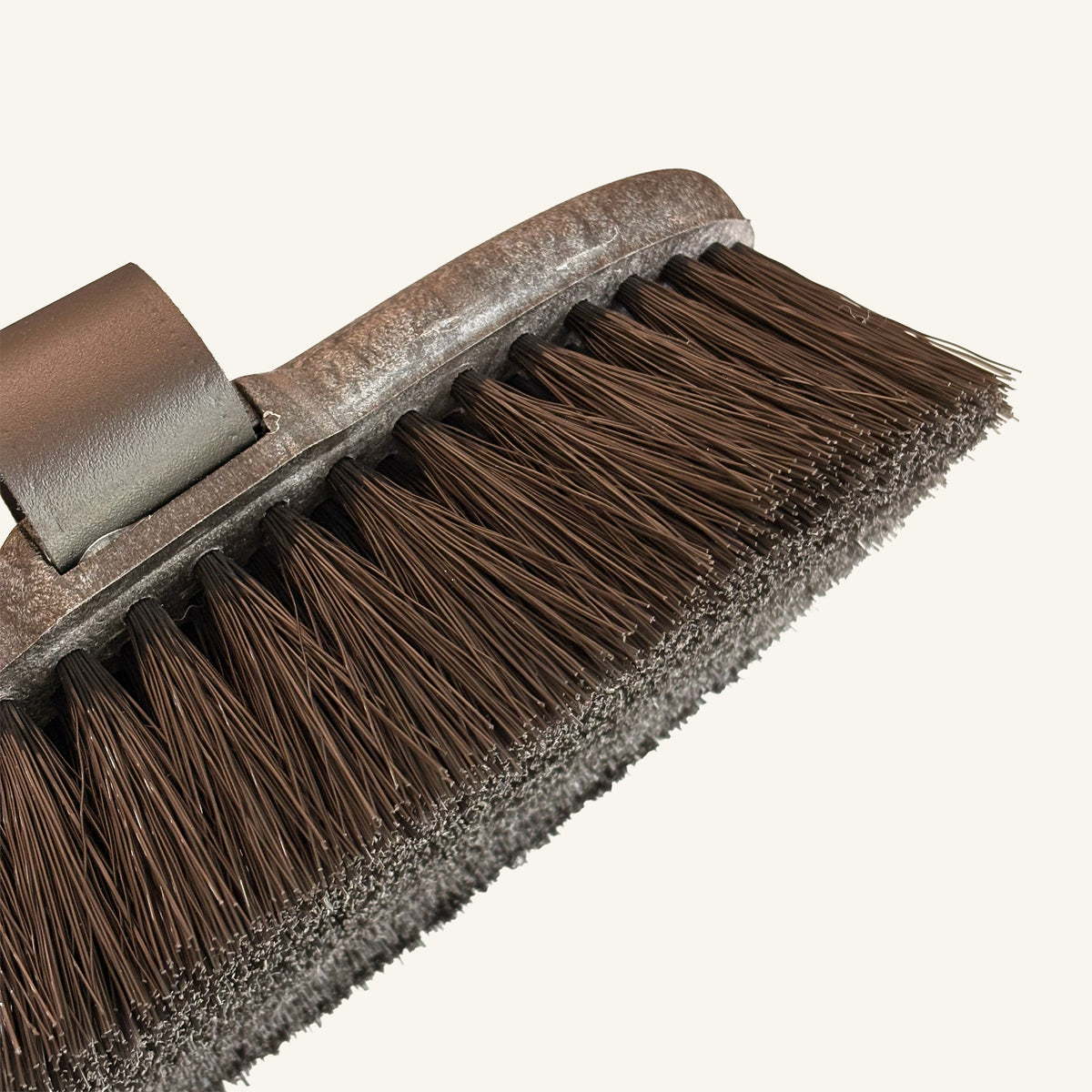 detail view of the Haas Brenig Madoc horse body brush