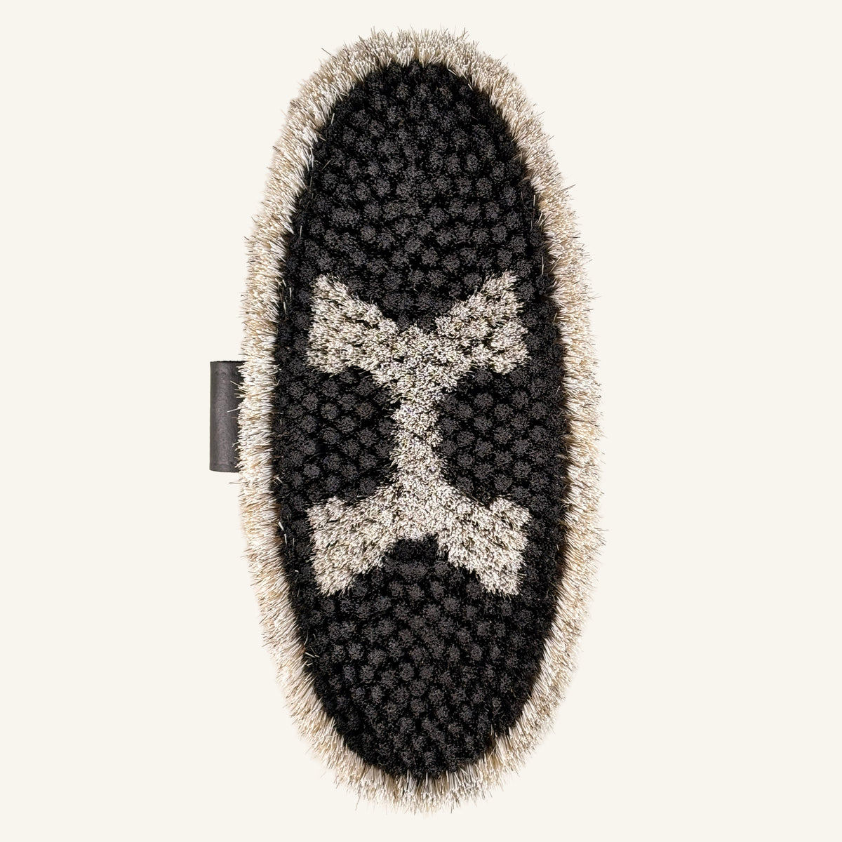 haas cavaliere body brush medium with raised bristle edge