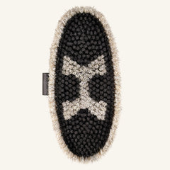 haas cavaliere body brush medium with raised bristle edge