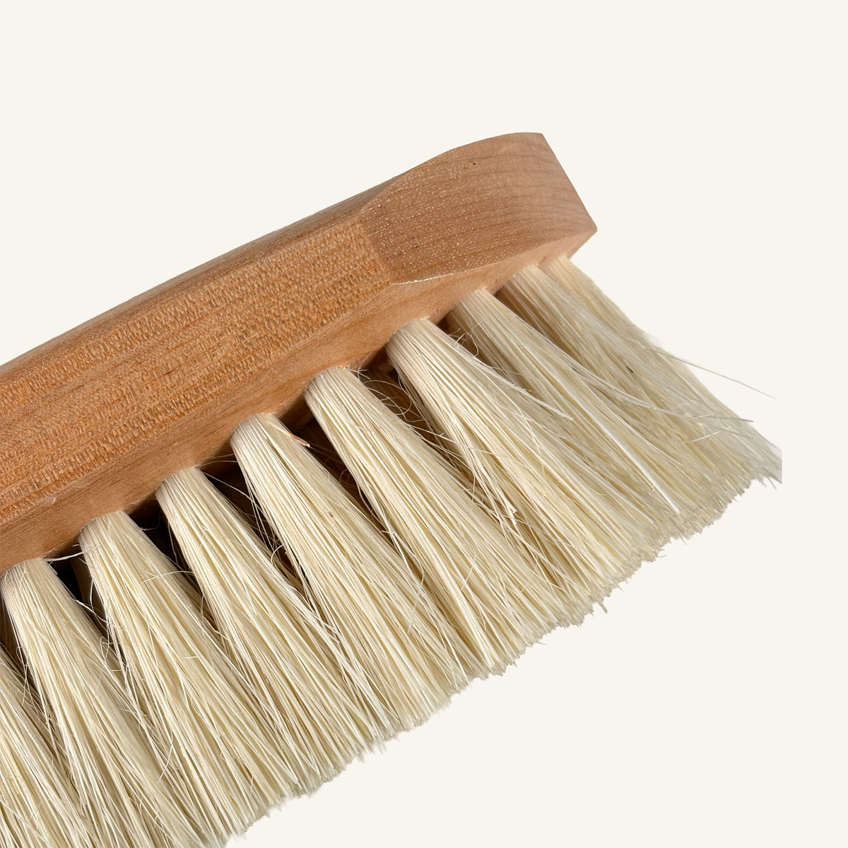 Natural Dandy Brush